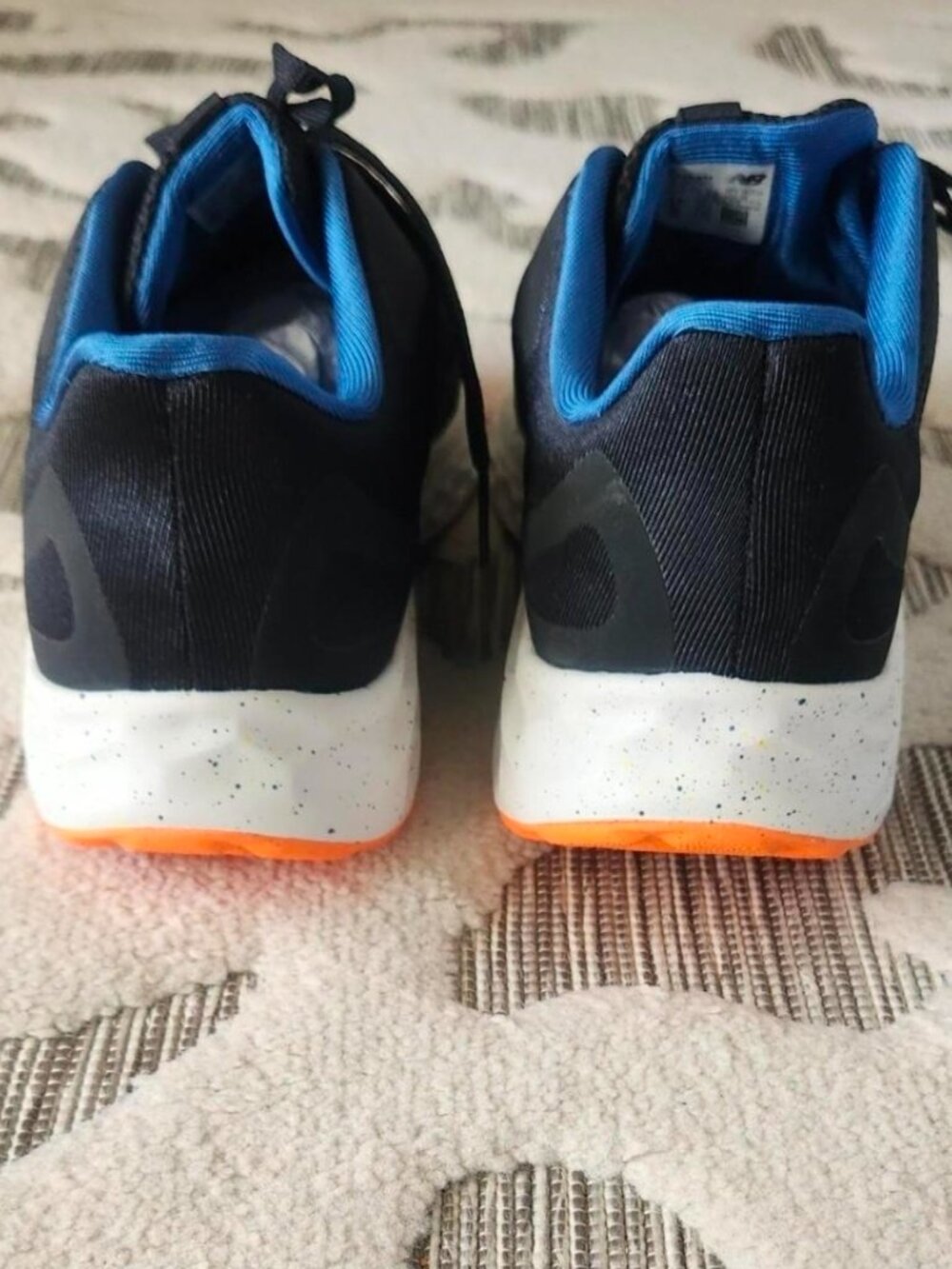 New Balance Fresh Foam Boys Running Sneakers Size 7 Black Blue Orange - Picture 3 of 6